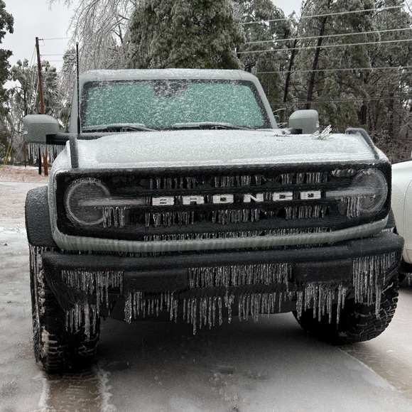 Meet your Posher, Hannah - Picture 2 of 8